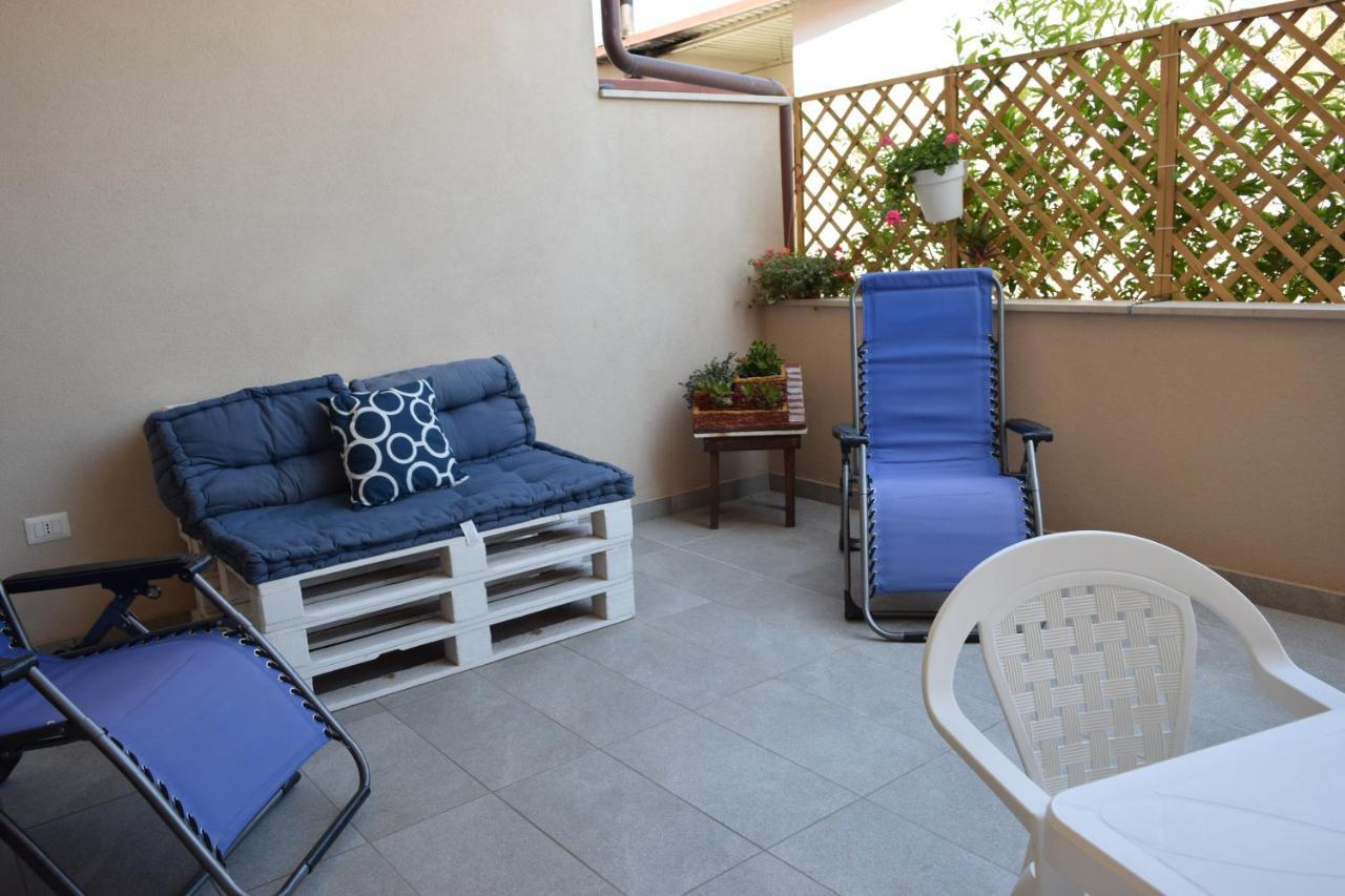 Casa Vacanze Lombardo Santa Teresa Di Riva Exterior photo